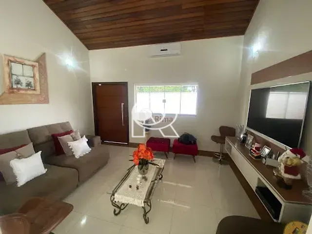 Casa 5 quartos e 2 banheiros, à venda, no bairro Jardim São Nicolau em Registro