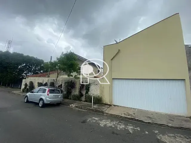 Casa 5 quartos e 2 banheiros, à venda, no bairro Jardim São Nicolau em Registro