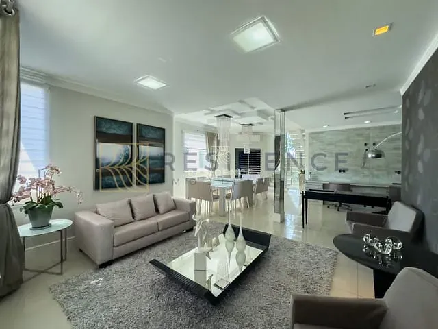 Casa com 553m² 3 quartos e 3 banheiros, à venda, no bairro Morada da Colina em Volta Redonda