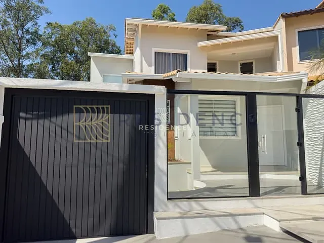 Casa com 553m² 3 quartos e 3 banheiros, à venda, no bairro Morada da Colina em Volta Redonda