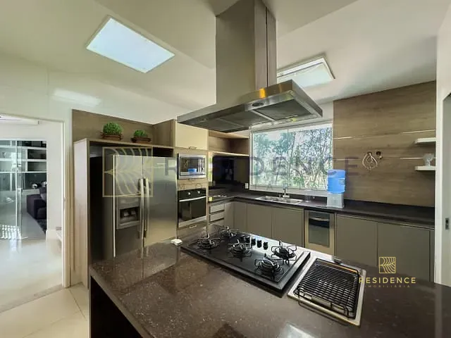 Casa com 553m² 3 quartos e 3 banheiros, à venda, no bairro Morada da Colina em Volta Redonda