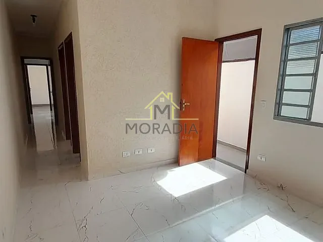 Casa com 220m² 2 quartos e 1 banheiro, à venda, no bairro Irmãos Ricciardi em Guaxupé