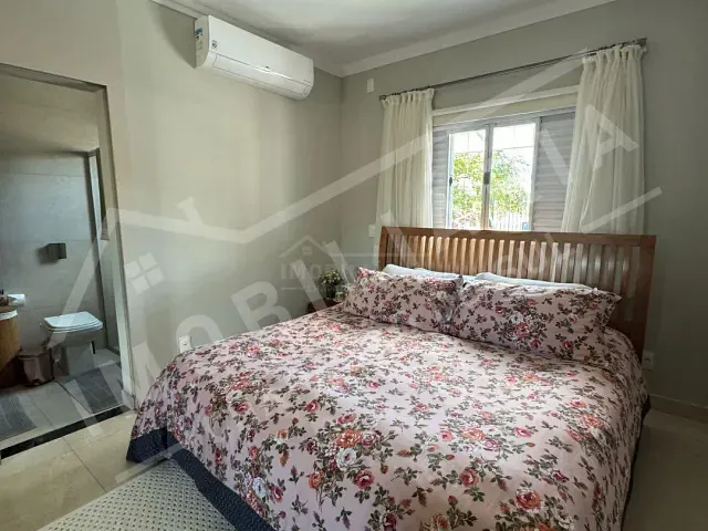 Casa 3 quartos e 2 banheiros, à venda, no bairro FLAMBOYANT em Chapadão do Sul