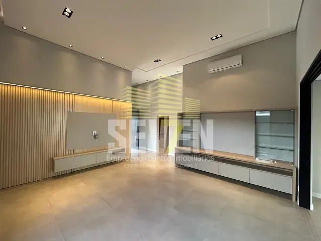 Casa com 525m², à venda, no bairro Residencial Villa Lobos em Bauru