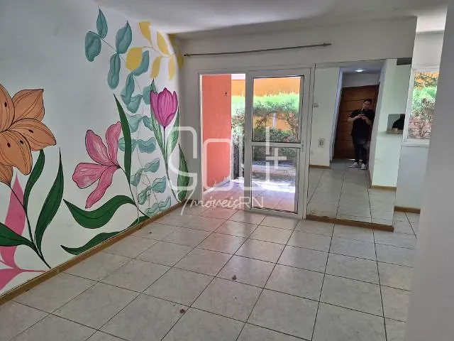 Casa 2 quartos e 3 banheiros, à venda, no bairro Nova Parnamirim em Parnamirim