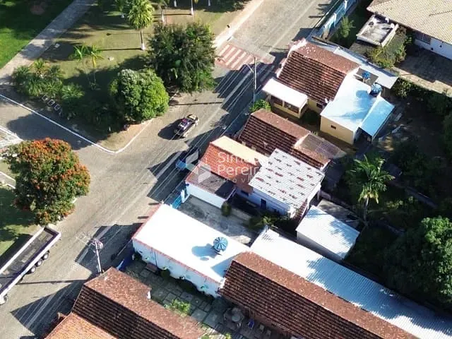 Casa 2 quartos e 1 banheiro, à venda, no bairro centro em Simão Pereira