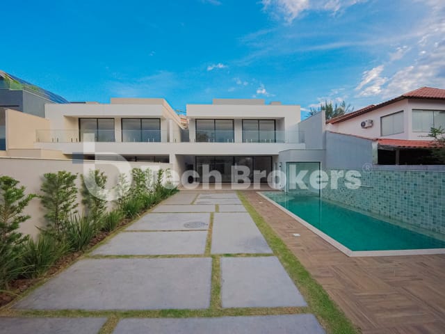Casa com 380m² 5 quartos e 7 banheiros, à venda, no bairro Barra da Tijuca em Rio de Janeiro