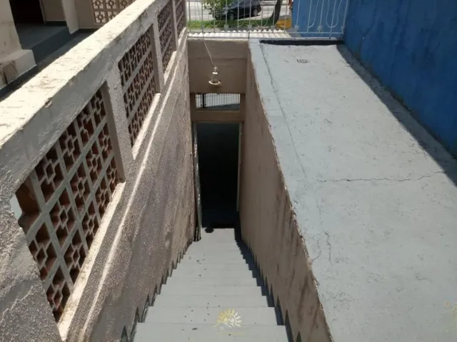 Casa 2 quartos e 2 banheiros, à venda ou para alugar, no bairro Vila Bela Vista em Santo André