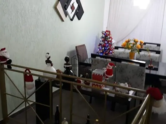 Casa 3 quartos e 1 banheiro, à venda, no bairro Vila Suissa em Mogi das Cruzes