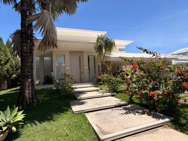 Casa com 600m² 4 quartos e 5 banheiros, à venda, no bairro Parque Rodoviário em Campos dos Goytacazes