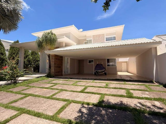 Casa com 600m² 4 quartos e 5 banheiros, à venda, no bairro Parque Rodoviário em Campos dos Goytacazes