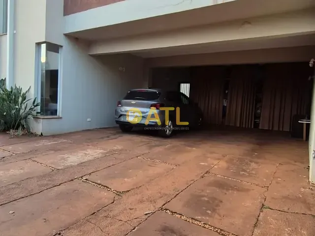 Casa 5 quartos e 5 banheiros, à venda, no bairro Jardim Oriental em Ourinhos