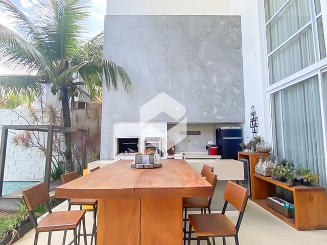 Casa com 660m² 4 quartos e 7 banheiros, à venda, no bairro Barra da Tijuca em Rio de Janeiro