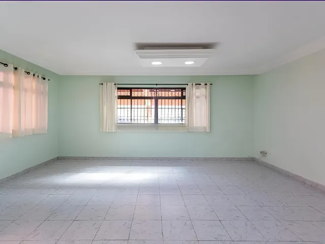 Sobrado 3 quartos e 4 banheiros, para alugar, no bairro Santa Terezinha em Santo André