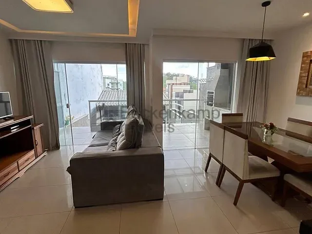 Casa com 360m² 4 quartos e 2 banheiros, à venda, no bairro Vivendas do Lago em Volta Redonda
