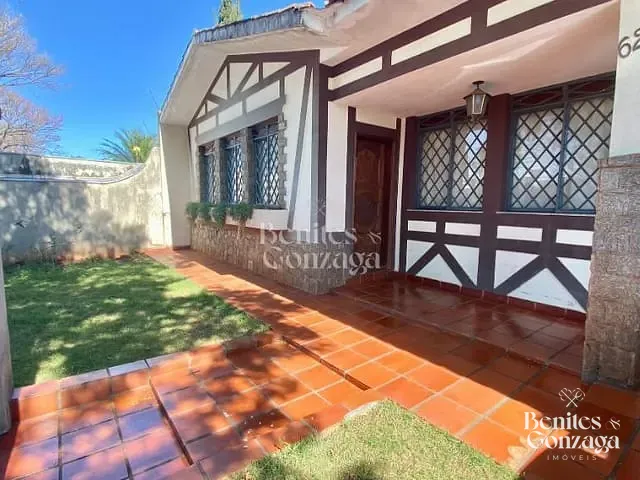 Casa com 333m² 5 quartos e 5 banheiros, à venda, no bairro Zona 05 em Maringá