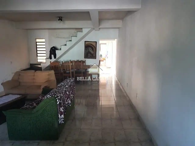 Casa, 4 quartos, 214 m² - Foto 1