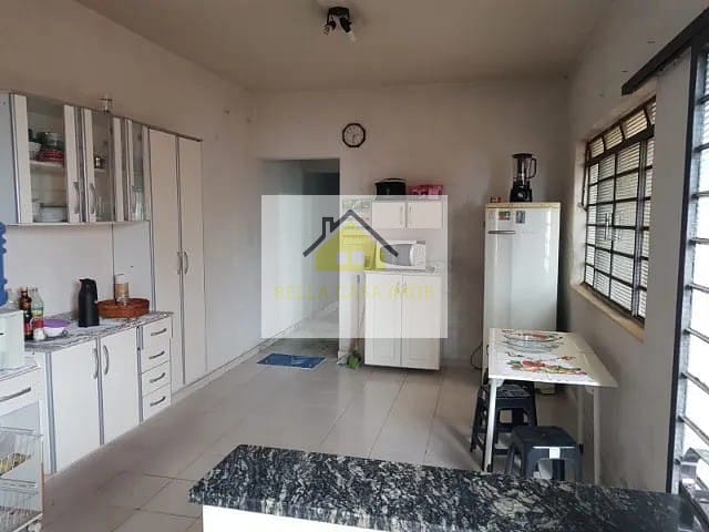Casa à venda com 4 quartos, 214m² - Foto 5