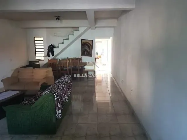 Casa com 214m² 4 quartos e 3 banheiros, à venda, no bairro Jardim Zulmira em Sorocaba