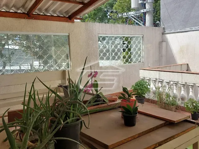 Casa 2 quartos e 2 banheiros, à venda, no bairro Vila Santa Teresa (Zona Leste) em São Paulo