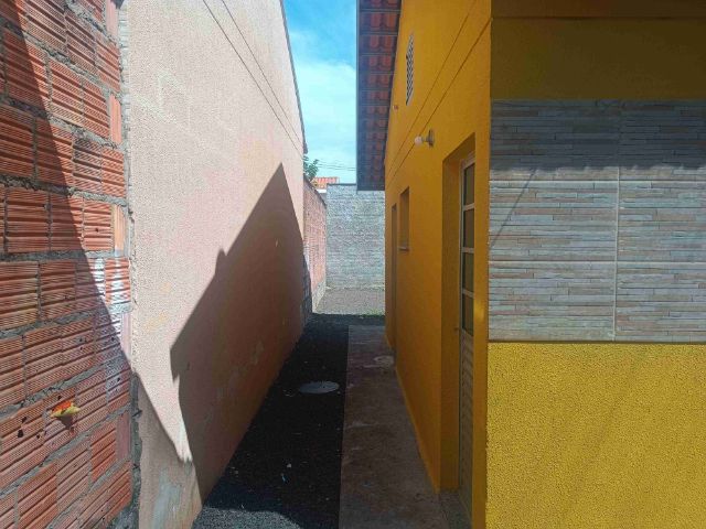 Casa com 187m² 2 quartos e 1 banheiro, para alugar, no bairro Residencial São Pedro em São Pedro