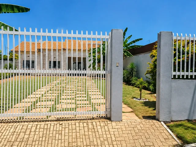 Casa com 800m² 3 quartos e 2 banheiros, à venda, no bairro Ponte Alta Norte (Gama) em Brasília