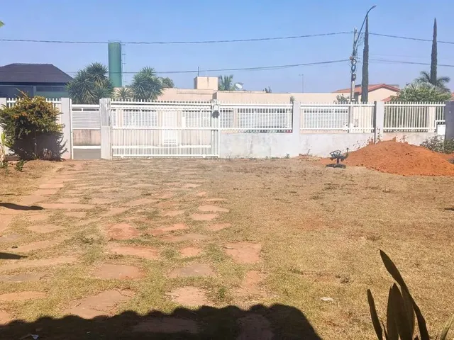 Casa com 800m² 3 quartos e 2 banheiros, à venda, no bairro Ponte Alta Norte (Gama) em Brasília