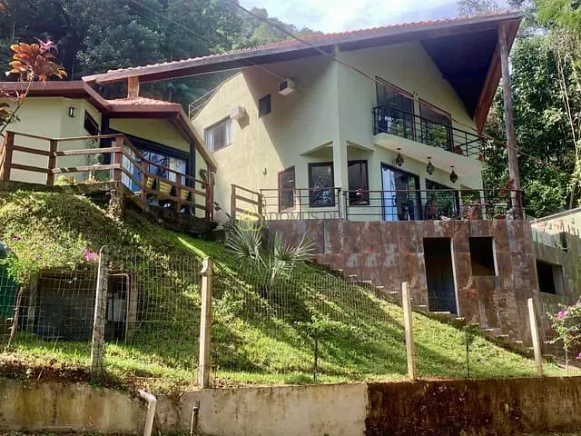 Casa com 480m² 5 quartos e 5 banheiros, à venda, no bairro Penedo em Penedo