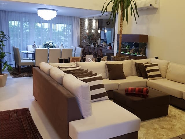 Casa com 502m² 4 quartos e 5 banheiros, à venda, no bairro Recanto do Salto em Londrina