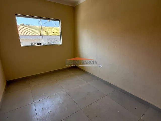 Casa 2 quartos e 1 banheiro, para alugar, no bairro Caguassu em Sorocaba
