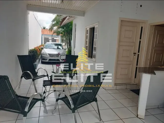 Casa 3 quartos e 3 banheiros, à venda, no bairro Centro-Norte em Sorriso