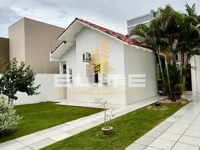 Casa 3 quartos e 3 banheiros, à venda, no bairro Centro-Norte em Sorriso