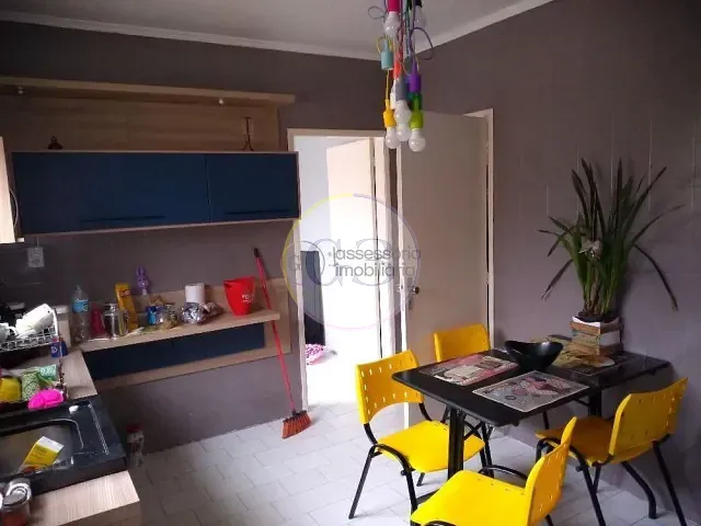 Casa 3 quartos e 3 banheiros, à venda, no bairro Centro em Pelotas