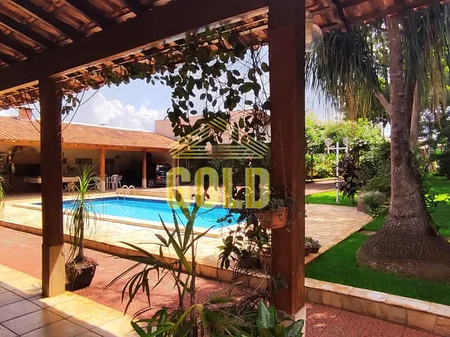 Casa 5 quartos e 5 banheiros, à venda, no bairro Waldemar Hauer em Londrina