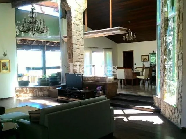 Casa com 1100m² 4 quartos e 6 banheiros, à venda, no bairro Parque Taquaral em Campinas