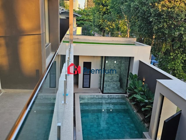 Casa 4 quartos e 8 banheiros, à venda, no bairro Barra da Tijuca em Rio de Janeiro
