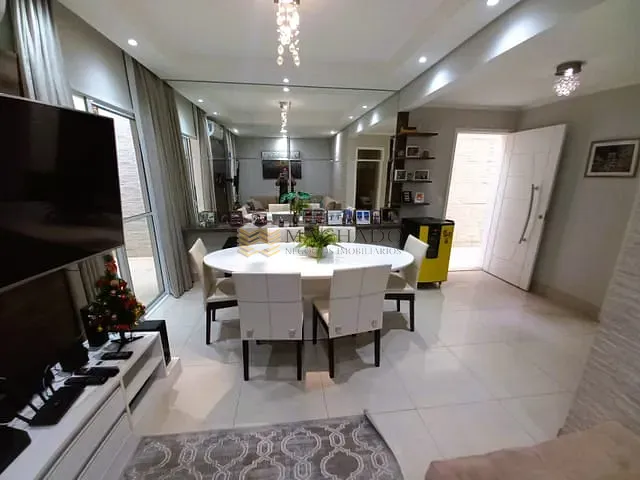 Casa com 120m² 3 quartos e 2 banheiros, à venda, no bairro Jardim Colônia em Jundiaí