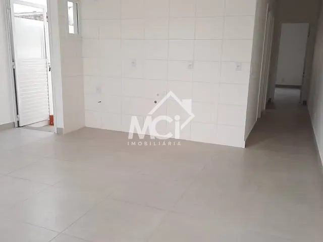Casa com 60m² 2 quartos e 1 banheiro, à venda, no bairro Três Vendas em Pelotas