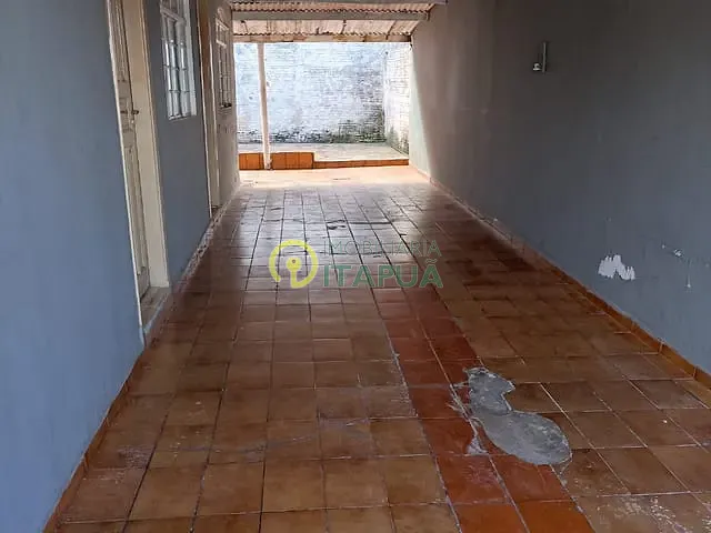 Casa com 200m² 3 quartos e 1 banheiro, à venda, no bairro Sebastião de Melo César em Londrina