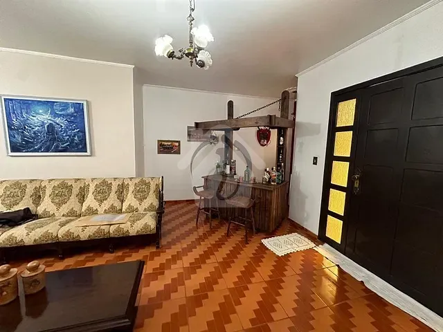 Casa com 400m² 3 quartos e 2 banheiros, à venda, no bairro Oriental em Estrela