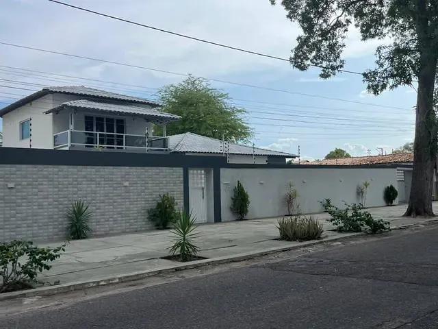 Casa 2 quartos e 1 banheiro, à venda, no bairro General Dutra em Paulo Afonso