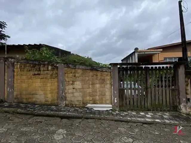 Casa com 300m² 1 quarto e 1 banheiro, à venda, no bairro Praia dos Sonhos em Itanhaém
