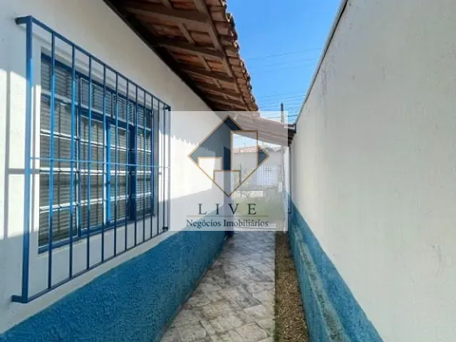 Casa com 250m² 3 quartos e 2 banheiros, à venda, no bairro Jardim São Sebastião em Hortolândia