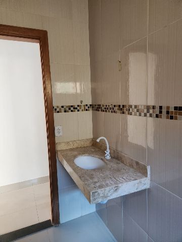 Casa 3 quartos e 2 banheiros, à venda, no bairro Parque Santa Rita em Goiânia