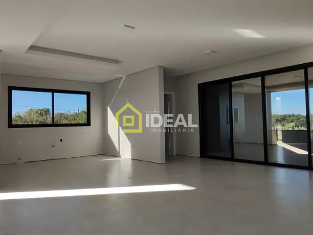 Casa 3 quartos e 3 banheiros, à venda, no bairro São Cristóvão em Concórdia
