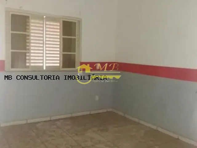 Casa com 250m² 8 quartos e 3 banheiros, à venda, no bairro Matão em Sumaré
