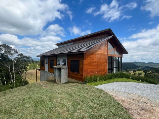 Foto do Casa - Maravilhosa casa a venda de 3 dormitórios em Rancho Queimado no condomínio Chapada das Araucárias. Ligue e agende uma visita! | Michelli Lima da Silva