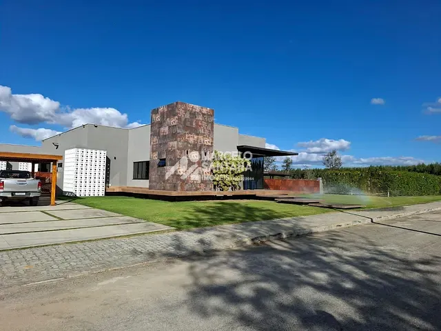 Casa com 4000m² 6 quartos e 9 banheiros, à venda, no bairro Candeias em Vitória da Conquista