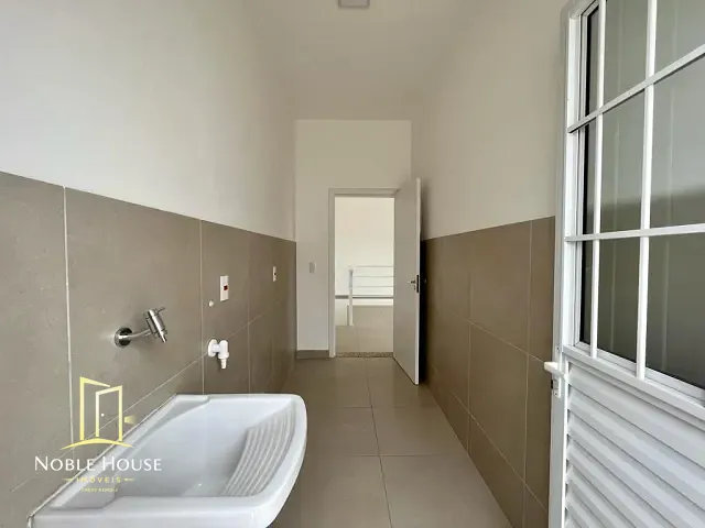Casa 3 quartos e 3 banheiros, à venda, no bairro Santa Isabel em Louveira