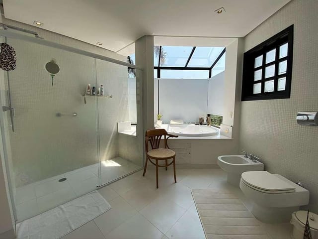 Casa com 730m² 3 quartos e 5 banheiros, à venda, no bairro São Paulo II em Cotia